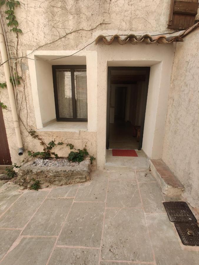 Logement Neuf Centre Du Village Aux Pieds Du Chateau กรีโมด์ ภายนอก รูปภาพ