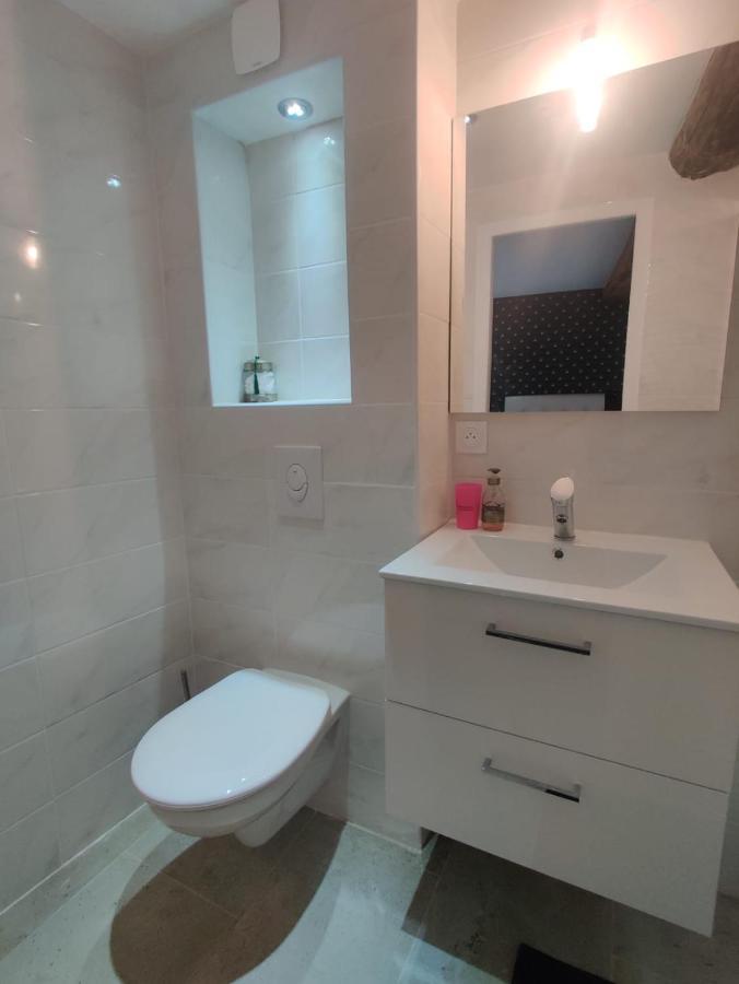 Logement Neuf Centre Du Village Aux Pieds Du Chateau กรีโมด์ ภายนอก รูปภาพ