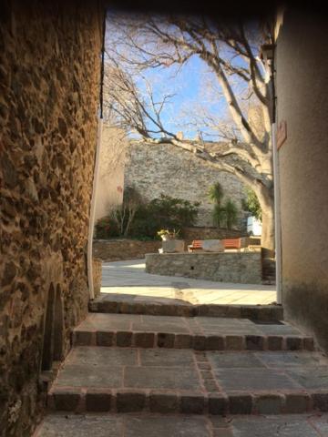Logement Neuf Centre Du Village Aux Pieds Du Chateau กรีโมด์ ภายนอก รูปภาพ